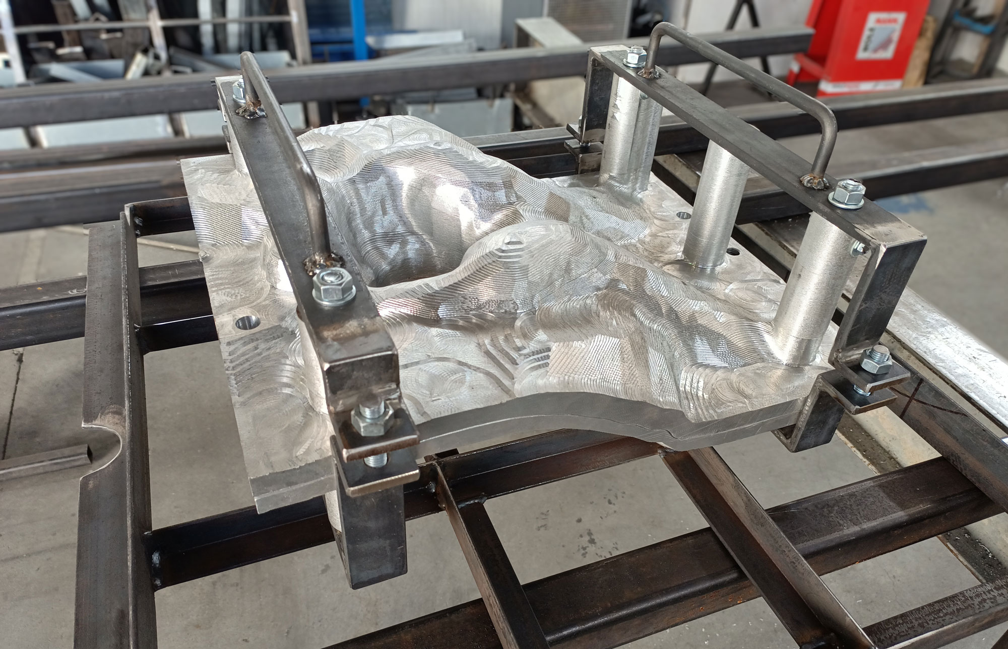 Molde para fabricação de peças de lazer por rotomoldagem.