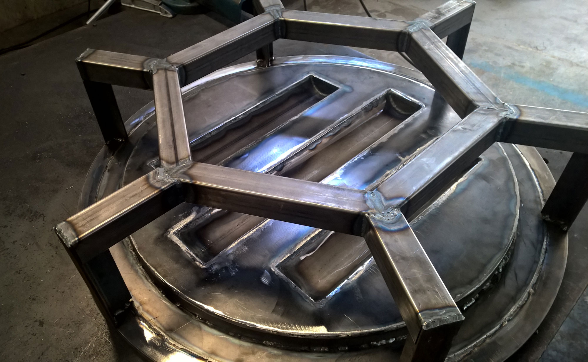 Molde industrial para produção de grandes volumes por rotomoldagem